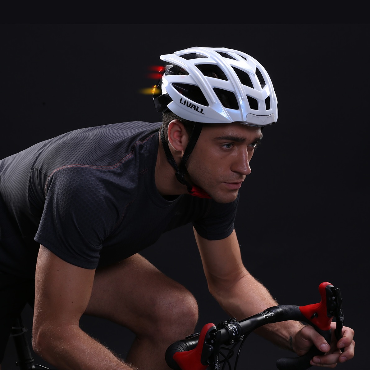 Спортивный велосипедный шлем Livall BH60SE